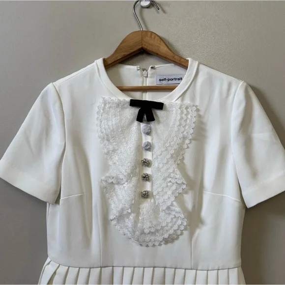 Self Portrait (NWT) White lace bib collar pleated mini dress - Picture 4 of 12